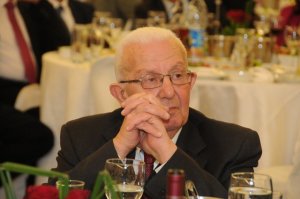 Samir_Geagea_at_kitaa_al_3am_dinner-photo_aldo_ayoub-51_resize